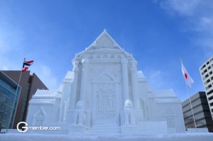 หิมะจำลองอุโบสถ วัดเบญจมบพิตรฯ 