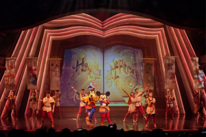  Mickey and the Wondrous Book